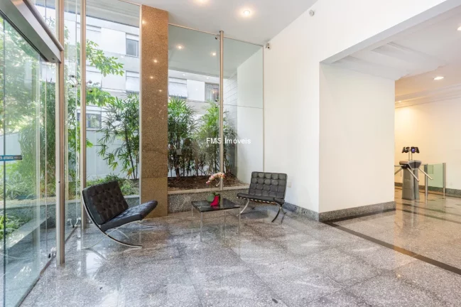 Imagem Conjunto Comercial à Venda ou Locação no Itaim Bibi.