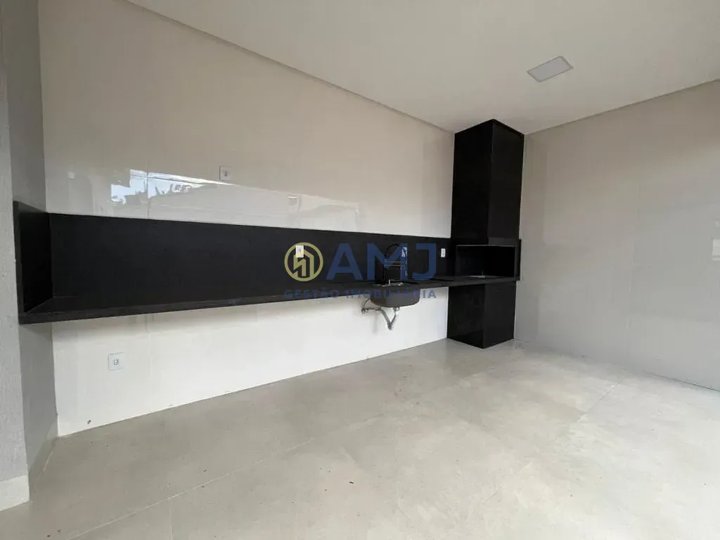 Imagem Casa Térrea de Alto Padrão no Residencial Garavelo Park