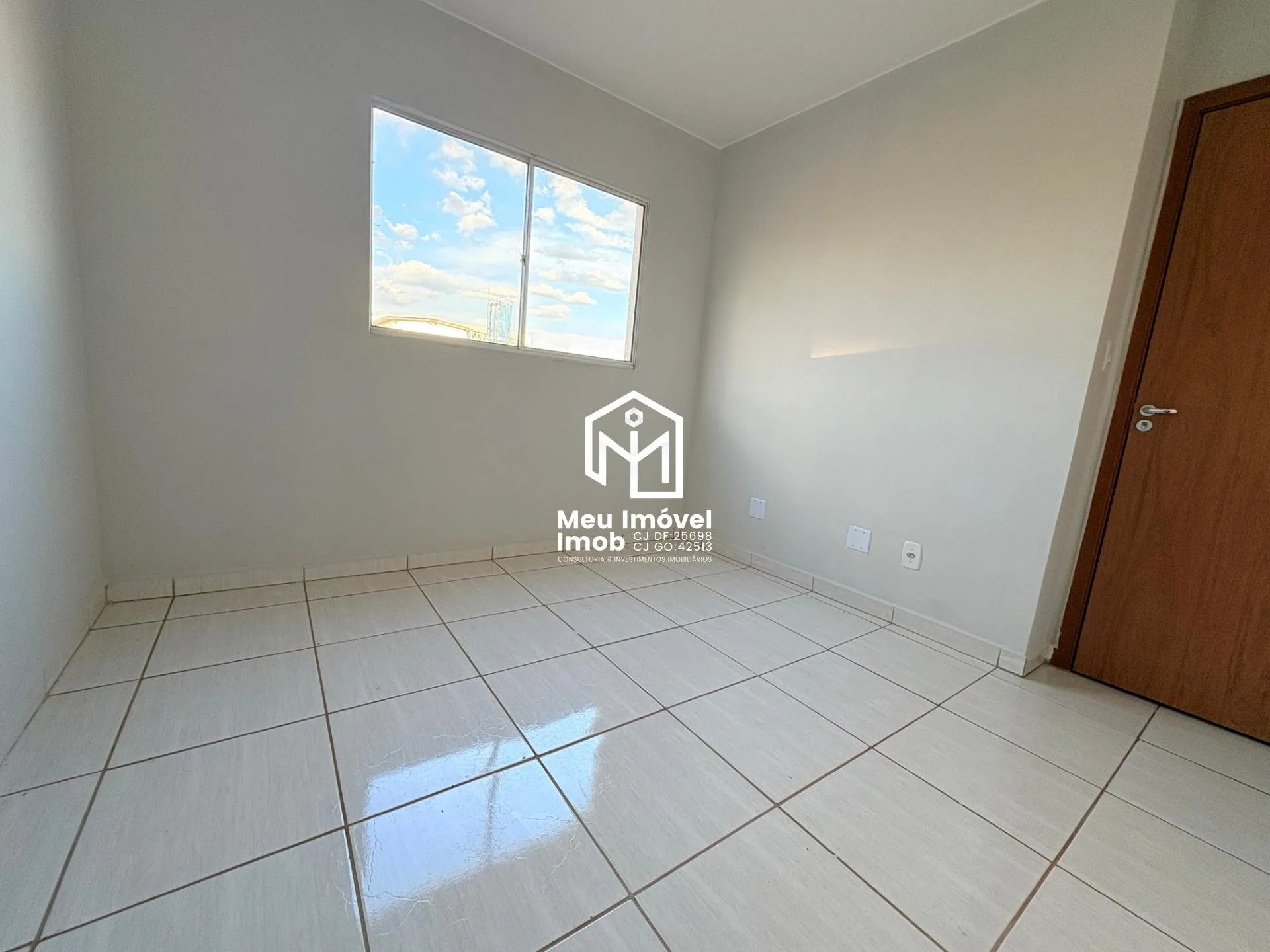 Imagem Apartamento em Céu Azul - Valparaíso de Goiás