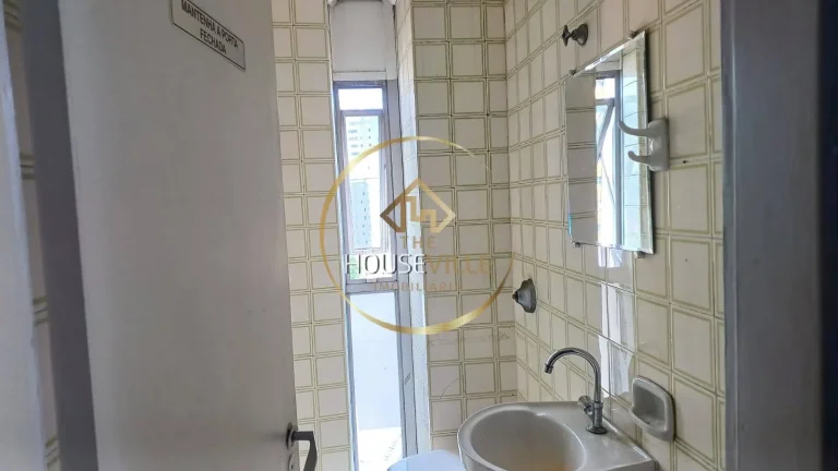 Imagem Sala Comercial e 1 banheiro à Venda, 72 m²