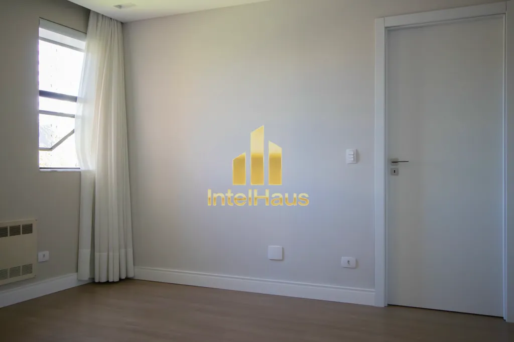 Imagem Excelente apartamento no Edifício Porto Pacífico, localizado em uma das regiões mais nobres do Ec...