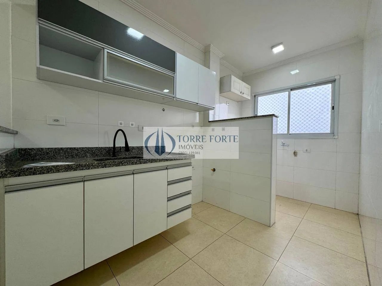Imagem Lindo Apartamento com 1 dormitorio ,1 vaga na Tupi Praia Grande