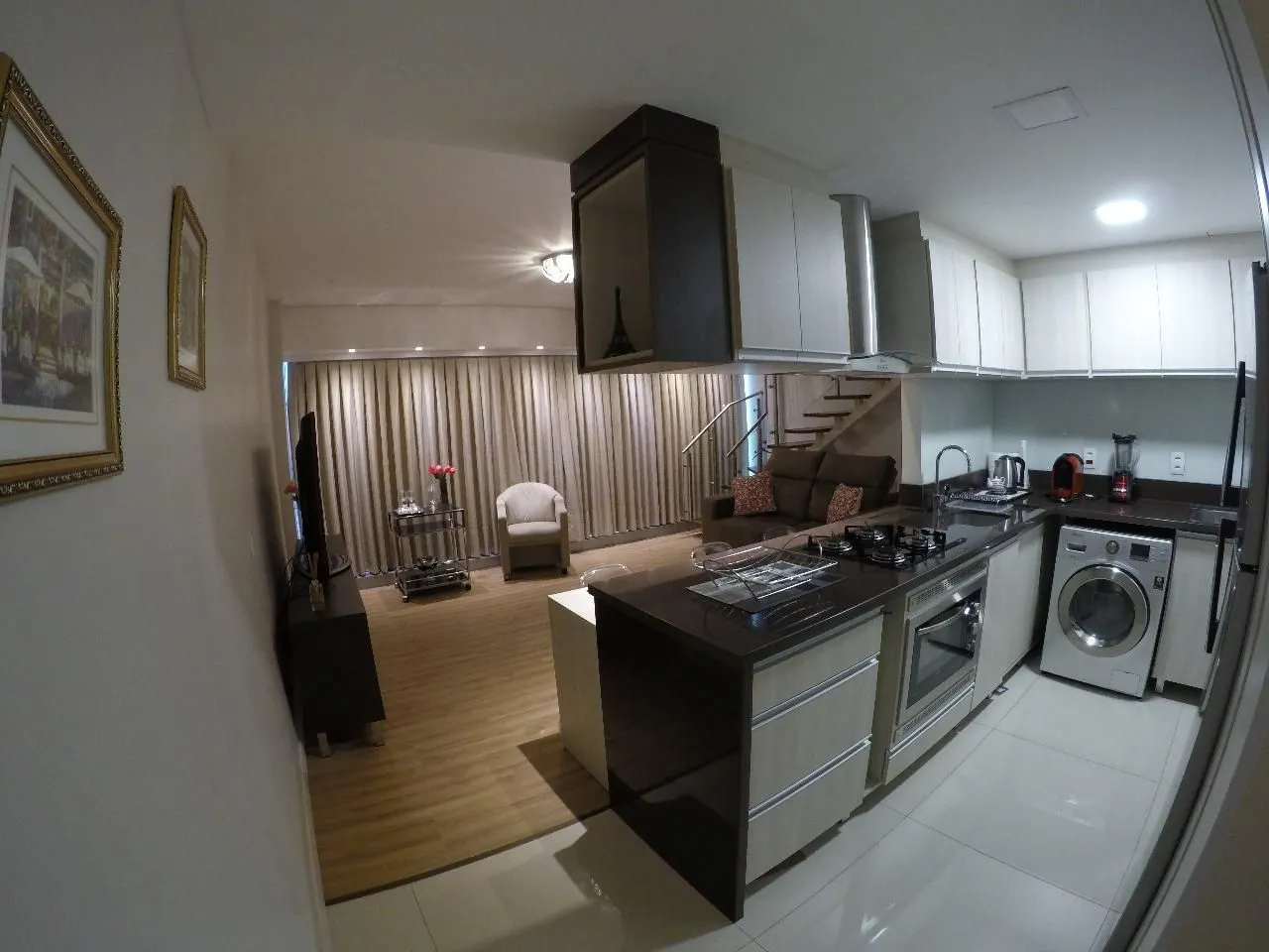 Imagem Vende-se apartamento duplex com 1 quarto , 64m² e 2 vagas - Praia de Belas