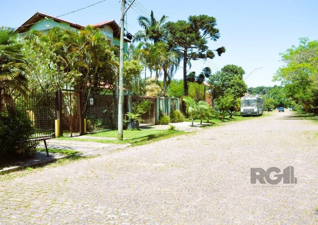Imagem MAGNÍFICA MANSÃO ANOS 90 A BEIRA DO GUAÍBA NA ZONA SUL DE PORTO ALEGRE!