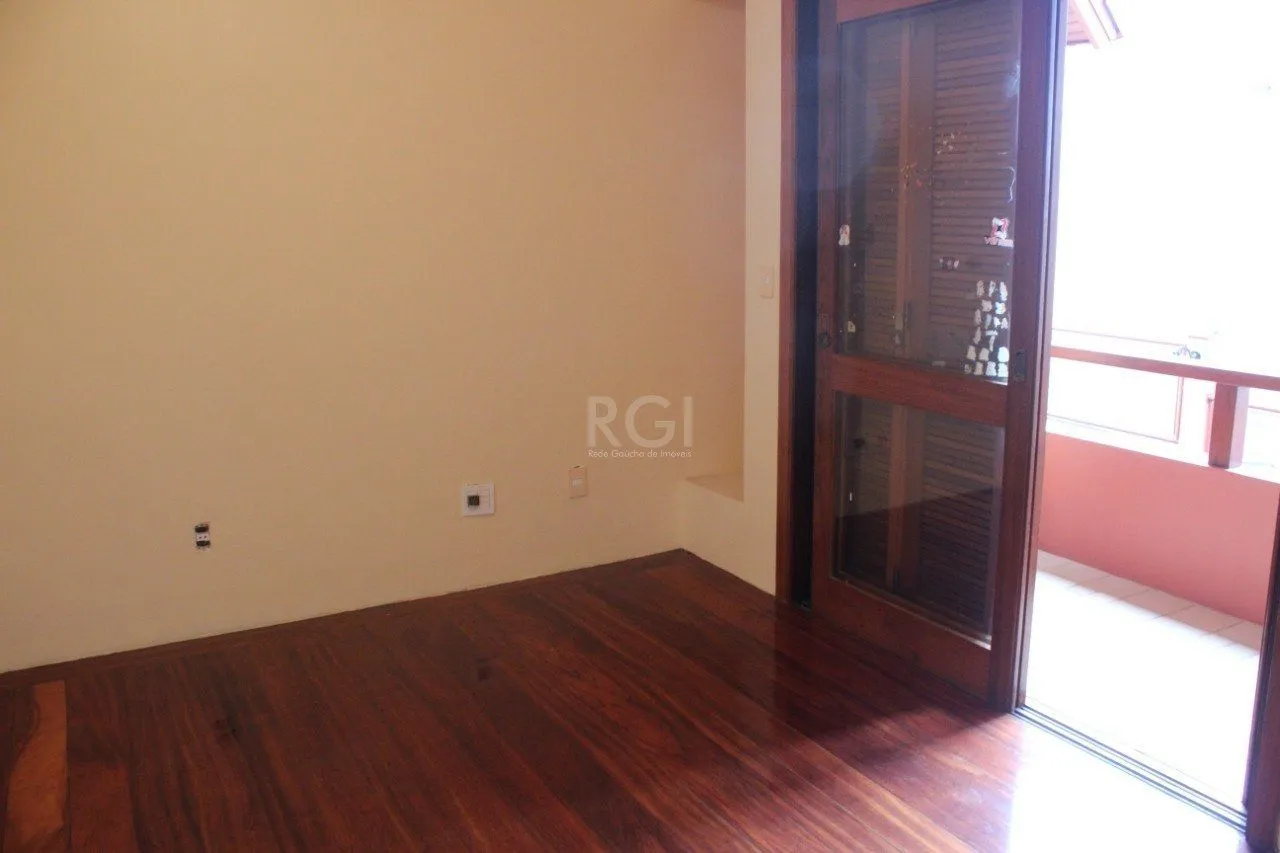 Imagem Casa Condominio para Venda - 379.23m², 4 dormitórios, sendo 1 suites, 2 vagas - Menino Deus