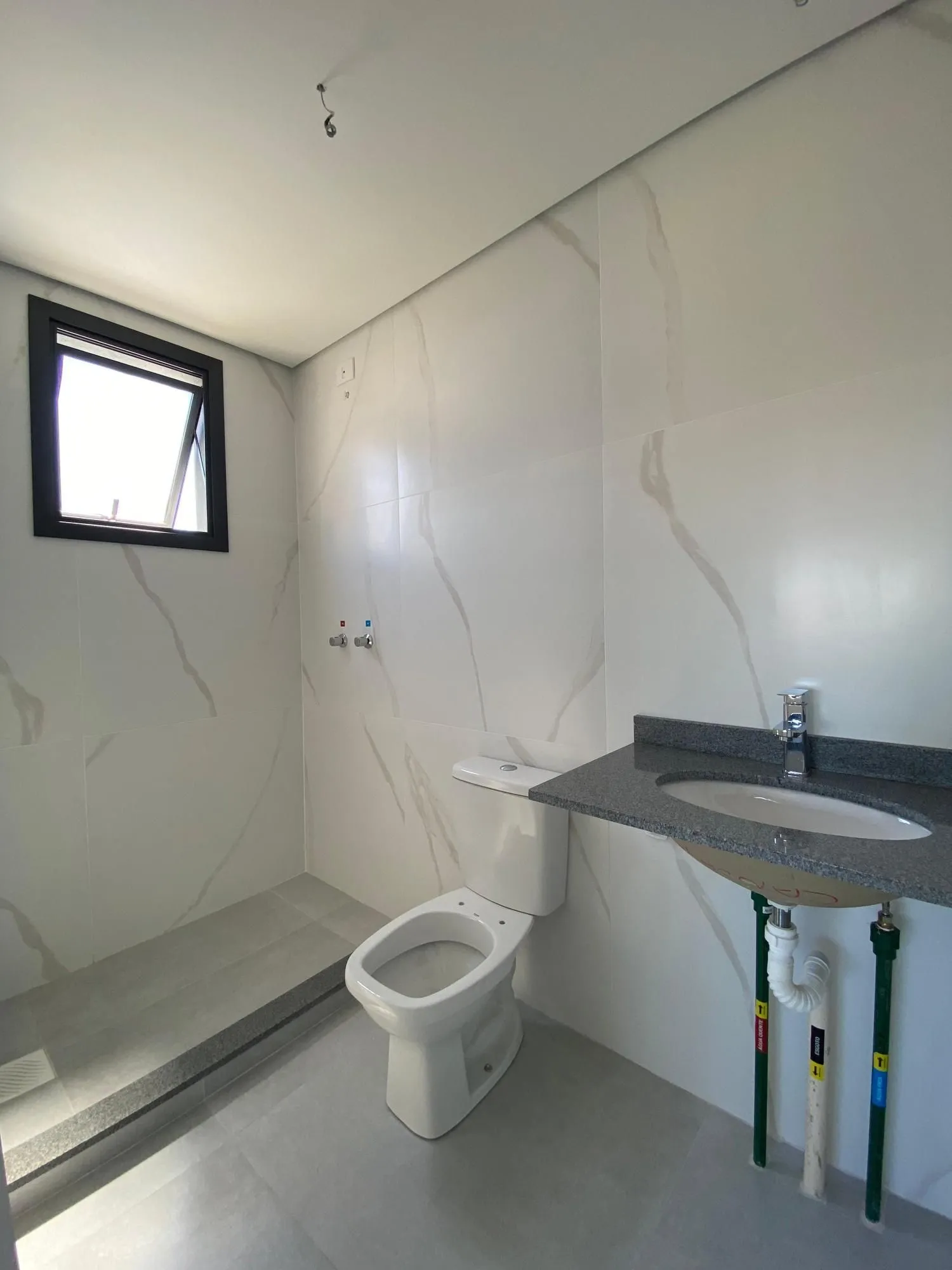 Imagem Apto novo, 02 dorm, 58 m2, 01 vaga, Bairro Fátima Canoas, Elevador, Gás encanado