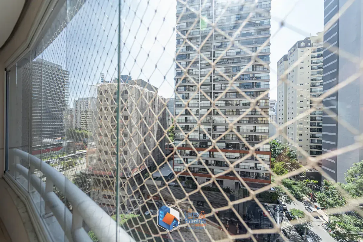 Imagem Apartamento para venda em Moema com 4 quartos, sendo 1 suíte, 104m²