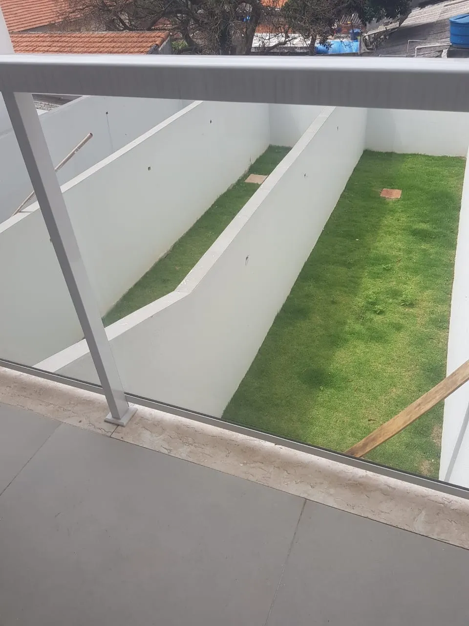 Imagem VENDO SOBRADO COM 03 SUÍTES NO BAIRRO VILA ERNA! (CUPECÊ)