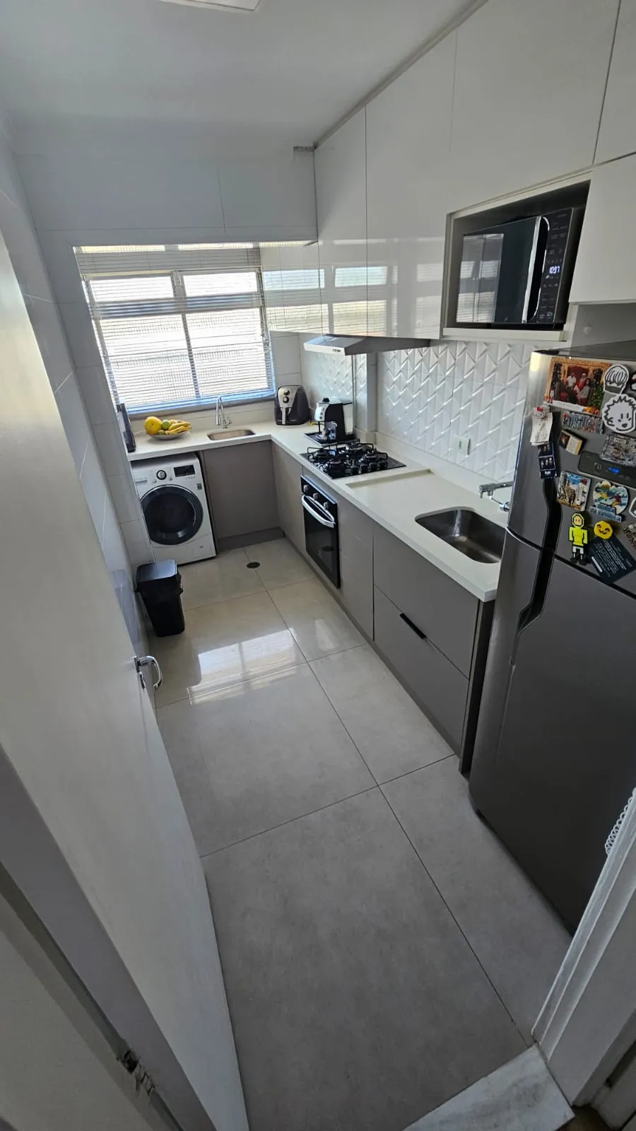 Imagem VENDO LINDO APARTAMENTO DE 03 DORMITORIOS NO BAIRRO CAMPO GRANDE!