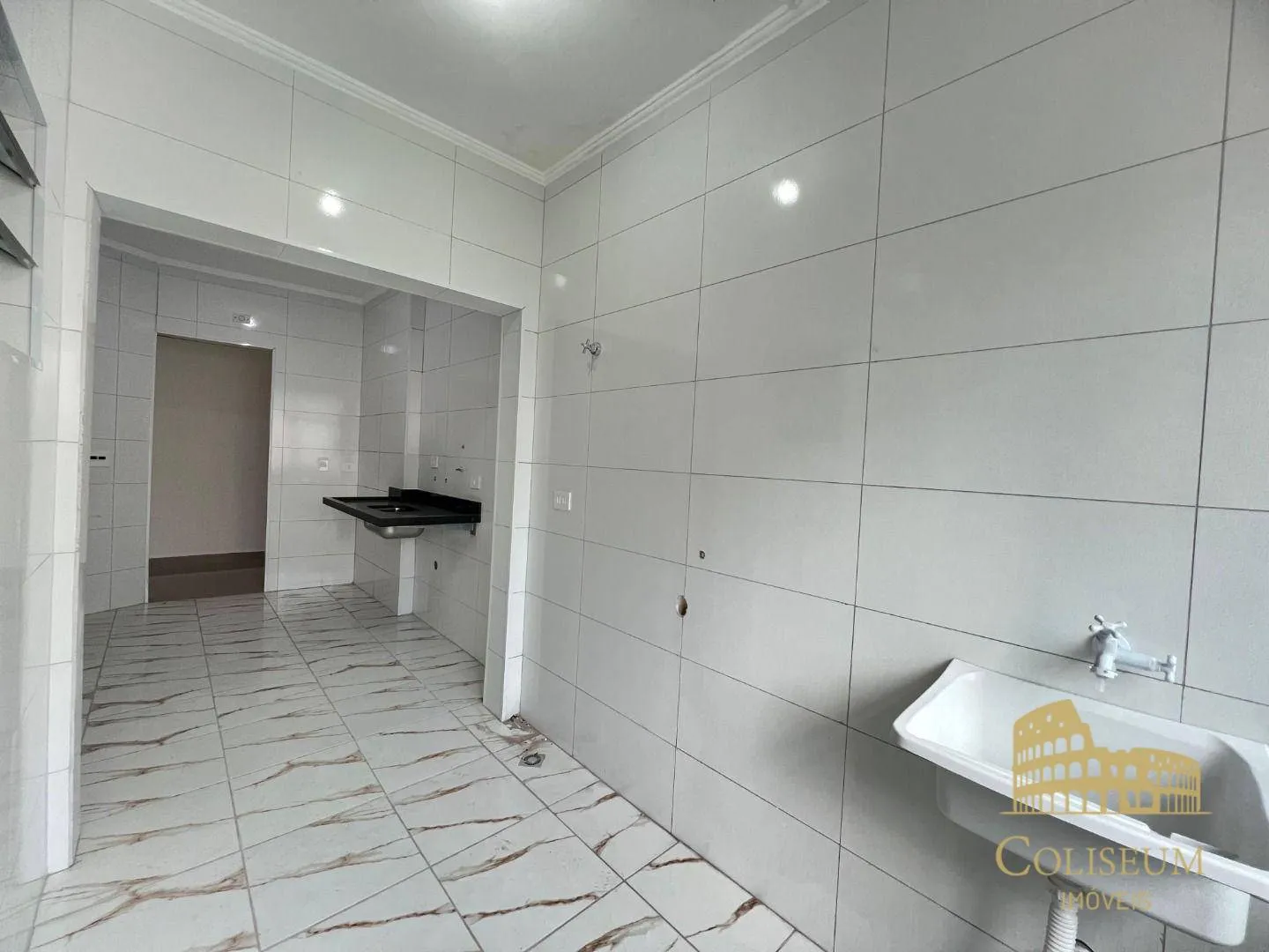 Imagem Apartamento com 2 dormitórios à venda, 79 m² por R$ 450.000,00 - Tupi - Praia Grande/SP