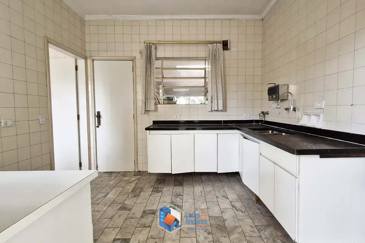 Imagem Sobrado para venda em Cambuci com 6 quartos, sendo 4 suítes, 473m²