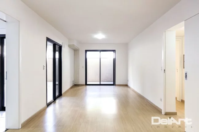 Imagem Apartamento térreo com 02 gardens - Bairro Bigorrilho - 122m2 privativos + 122 de gardens - R$ 1.100.000,00