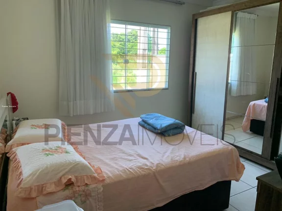 Imagem Casa para Venda em Chapecó, Vila Real, 4 dormitórios, 1 suíte, 3 banheiros, 2 vagas