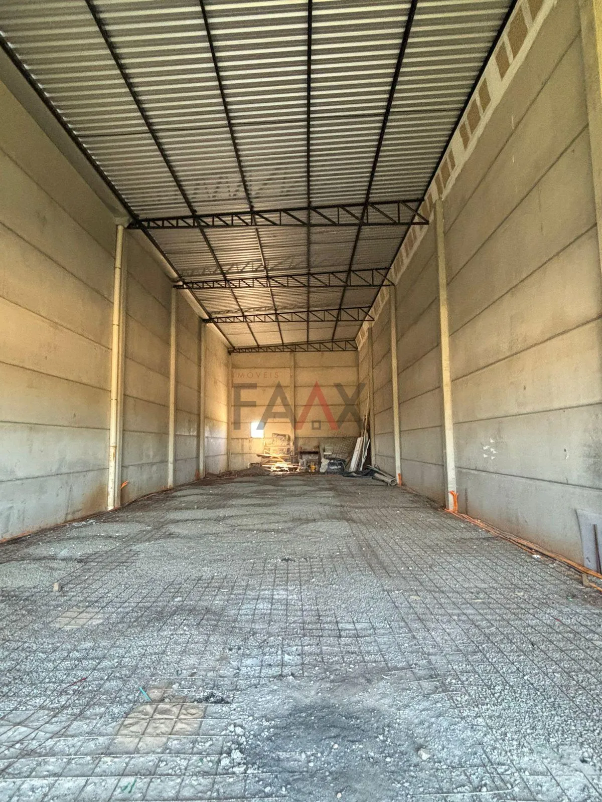 Imagem SALA COMERCIAL NOVA 250m - PRÓXIMO SHOPPING CIDADE DOS LAGOS