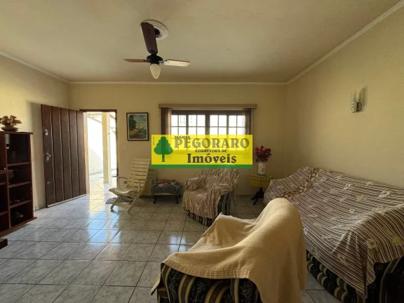 Imagem Casa à venda em Caraguatatuba-SP, bairro Caputera: 3 quartos, 2 suítes, 2 salas, 4 banheiros, 4 vagas de garagem. Venha conferir!