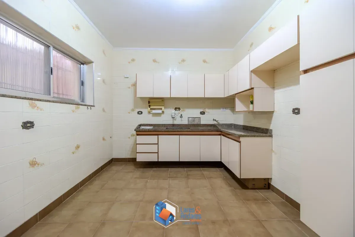 Imagem Sobrado para venda em Bosque da Saúde com 2 quartos, 183m²