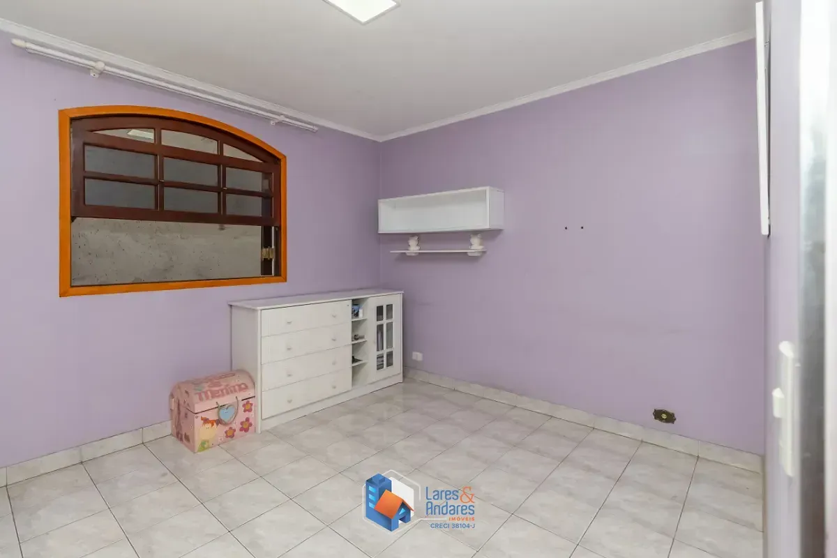 Imagem Sobrado para venda em Jardim Vivan com 3 quartos, sendo 1 suíte, 225m²