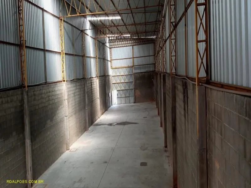 Imagem Galpão para Locação em BELFORD ROXO, Centro, 1 banheiro