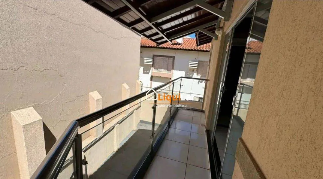 Imagem Apartamento de 3 Quartos no Bairro Monte Castelo