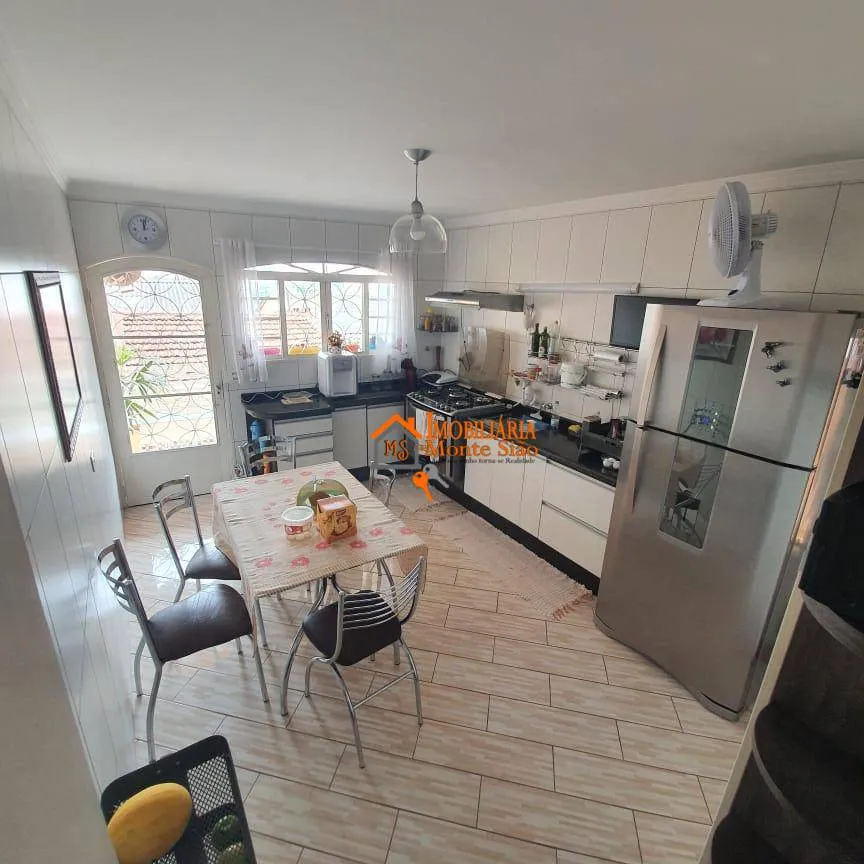 Imagem Sobrado com 3 dormitórios à venda, 150 m² por R$ 689.000,00 - Jardim Santa Mena - Guarulhos/SP