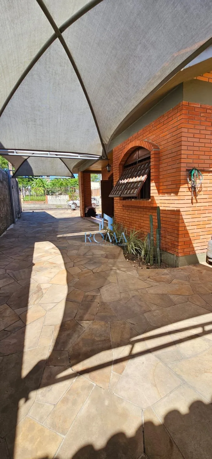 Imagem Casa de 3 dormitórios na Avenida Medianeira!