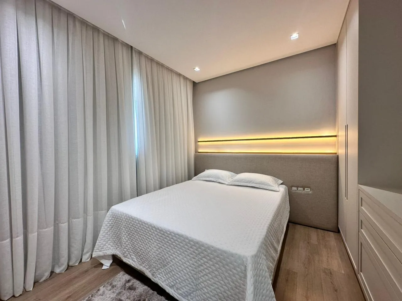 Imagem Apartamento com vista para o mar à venda com 160m2 por R$ 4.098.000,00