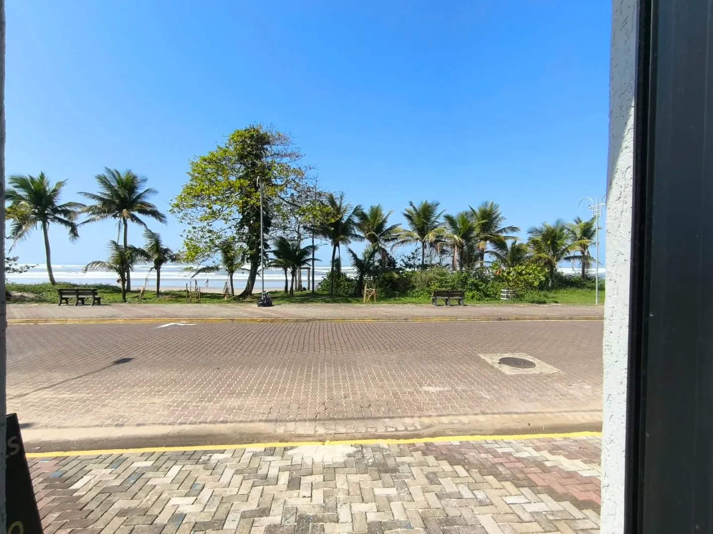 Imagem Sobrados novos em Condomínio Frente ao Mar em Itanhaém-SP, 2 Quartos, 2 Suítes, 2 Salas, 1 Vaga, 96,02 m² no Suarão.