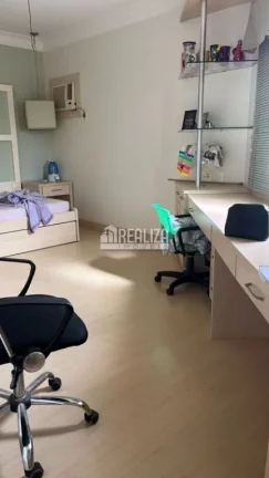 Imagem Casa à venda no bairro Santa Maria, Uberaba - 5 dormitórios, piscina e sauna