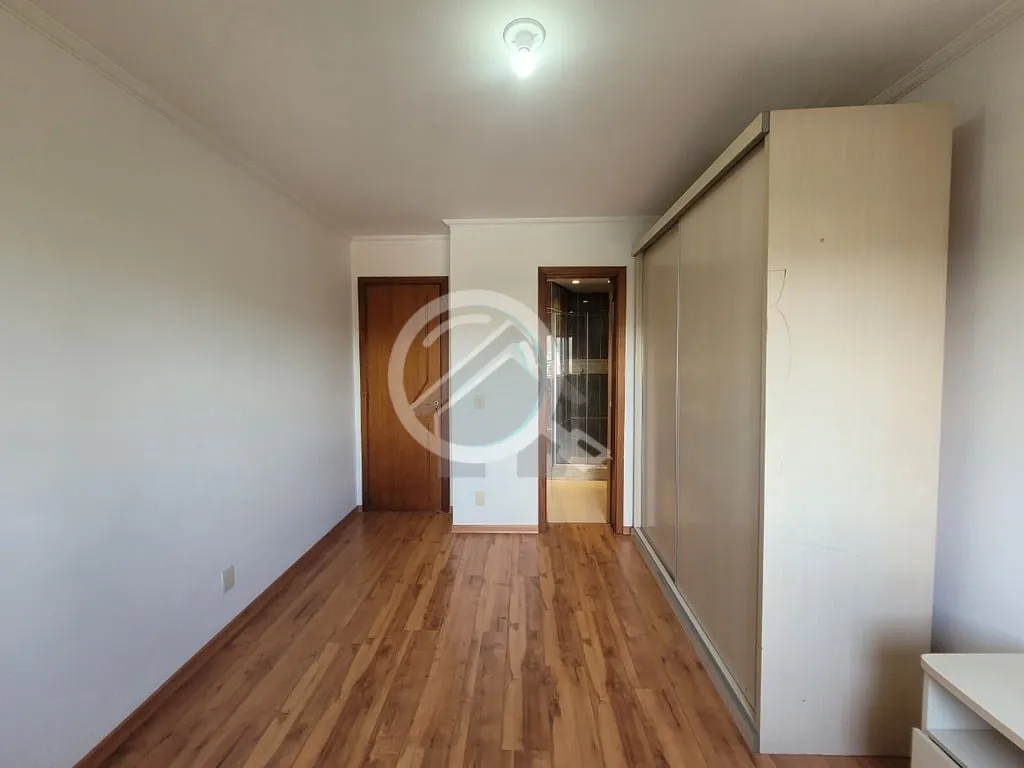Imagem Apartamento semimobiliado de 75 m², 2 dormitórios sendo 1 suíte e 2 vagas de garagem no bairro Pe...