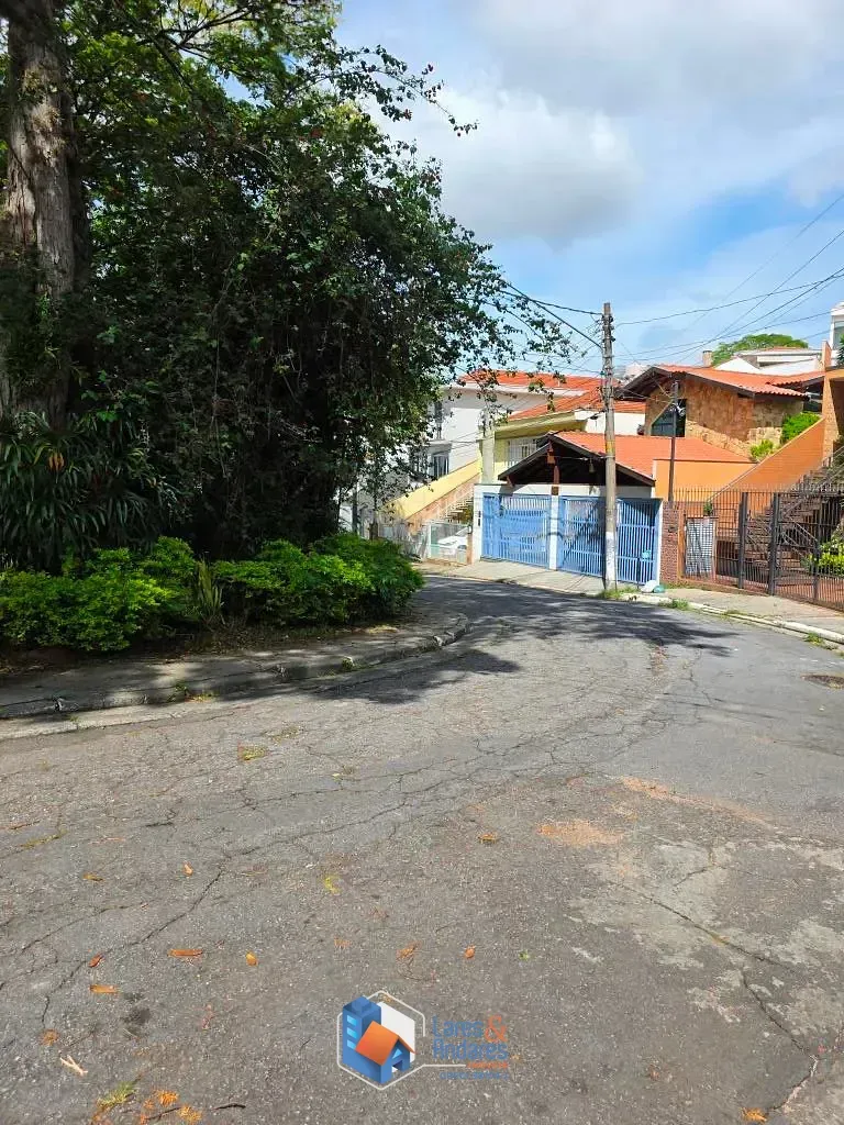 Imagem Casa para venda em Parque São Domingos com 3 quartos, sendo 3 suítes, 405m²