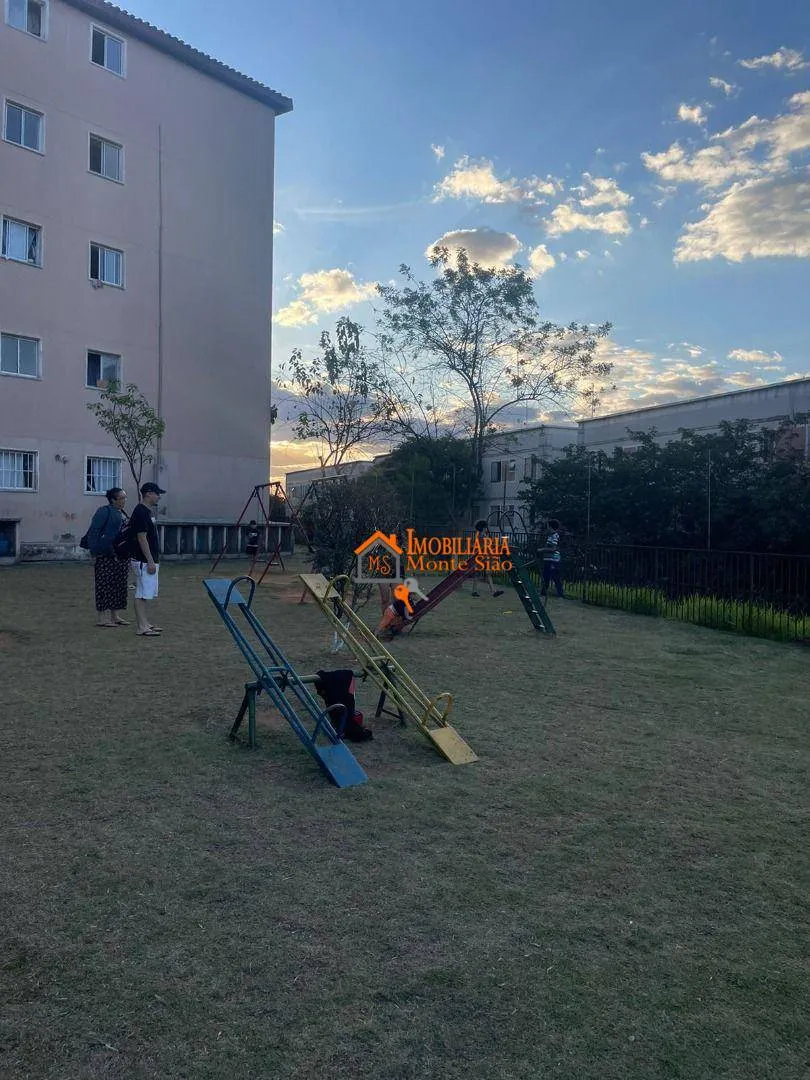 Imagem Apartamento com 2 dormitórios à venda, 50 m² por R$ 170.000,00 - Jardim Nova Cidade - Guarulhos/SP