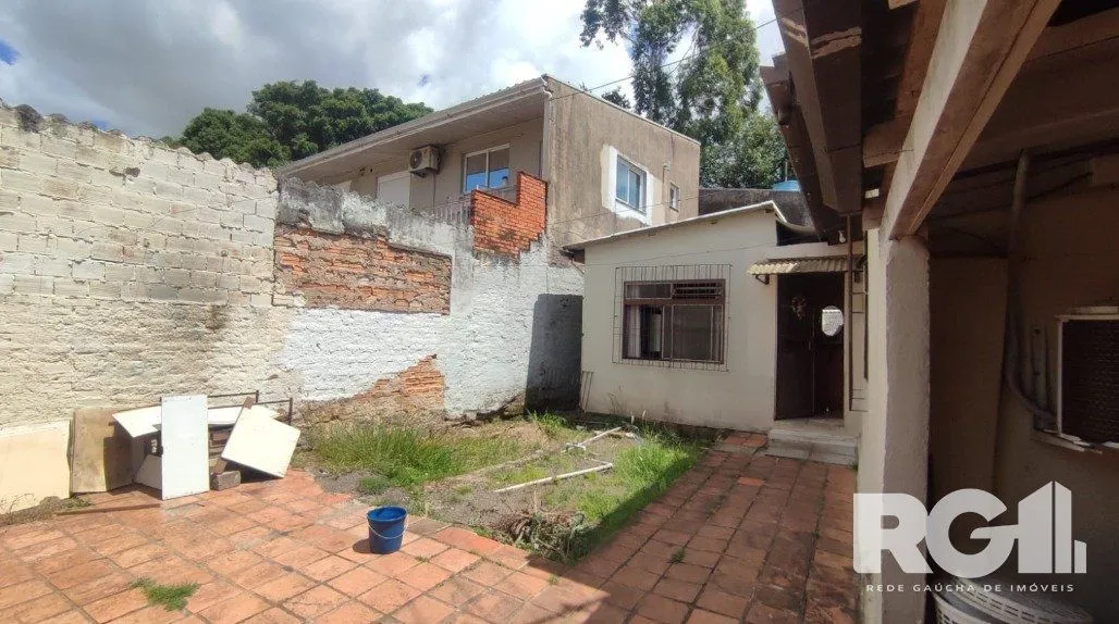 Imagem Pátio com 2 casas, 100,46 privativos 3 dorm e 57m², com 2 dorm Zeferino Dias