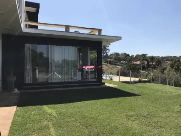 Imagem Casa com fino acabamento e com requinte charmoso e moderno