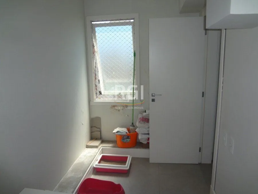 Imagem Cobertura para Venda - 267m², 3 dormitórios, sendo 1 suites, 2 vagas - Menino Deus