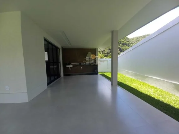 Imagem Casa em Condomínio para Venda em Teresópolis / RJ no bairro Green Valley