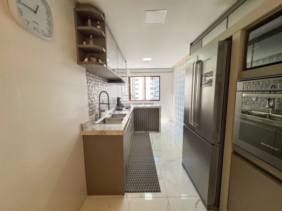 Imagem Apartamento Quadra Mar para Venda em Balneário Camboriú, CENTRO, 3 dormitórios, 1 suíte, 2 banheiros, 1 vaga