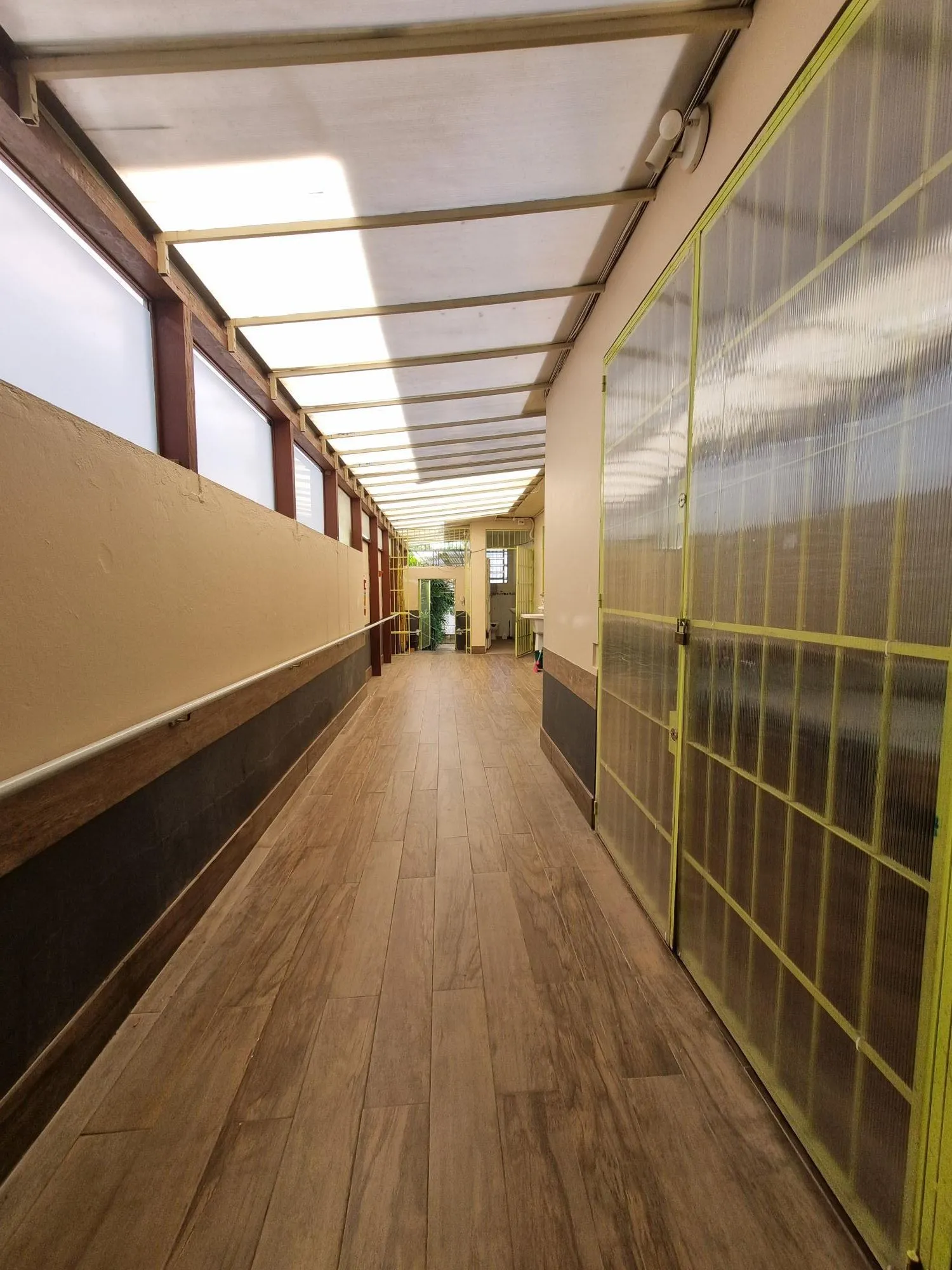Imagem Casa Comercial em Menino Deus