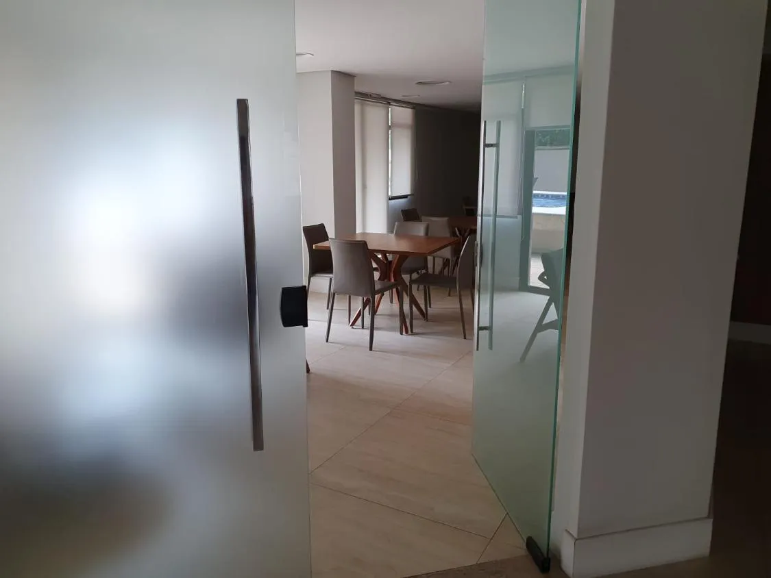 Imagem Moradia requintada: apartamento para locação no nobre bairro Cambuí em Campinas