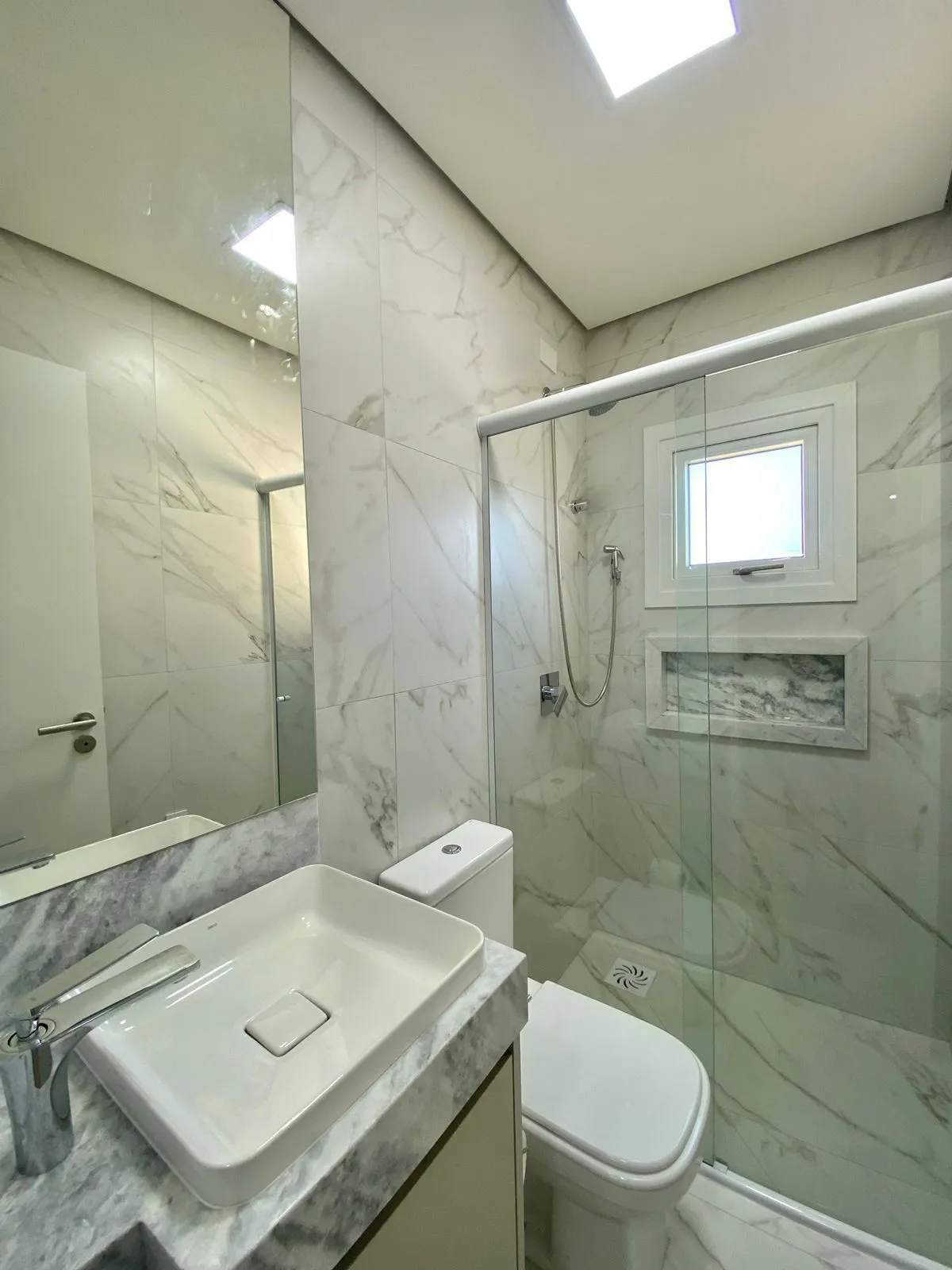 Imagem Apartamento NOVO em Capão da Canoa de 2 dormitórios e vaga