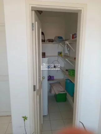 Imagem Apartamento com 3 Dormitórios e Móveis Planejados no Condomínio Edificio Rossana, em Uberaba