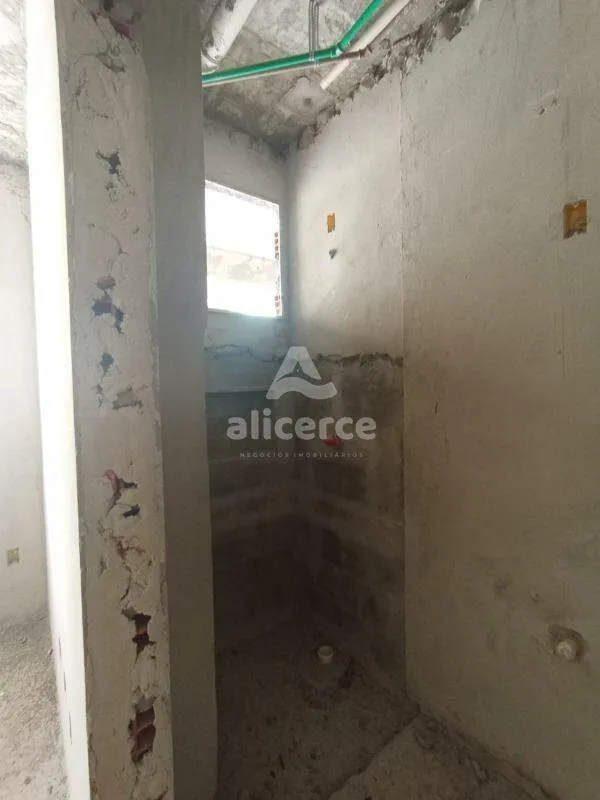 Imagem Apartamento de 86m² com 2 suítes + lavabo - no bairro Campinas, São José/SC