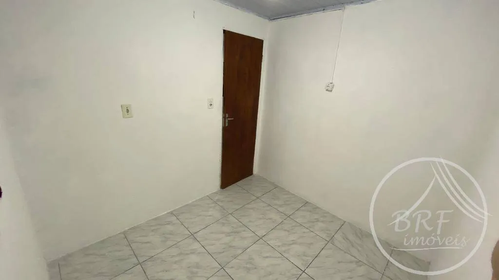 Imagem Oportunidade p/ Investidor Terreno c/3 Casas +1 Kitinet-Serraria, S.José SC