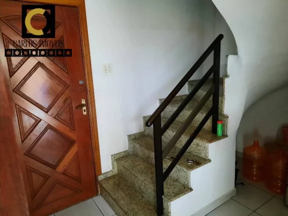 Imagem Casa Triplex com 3 dormitórios no Gonzaguinha em São Vicente
