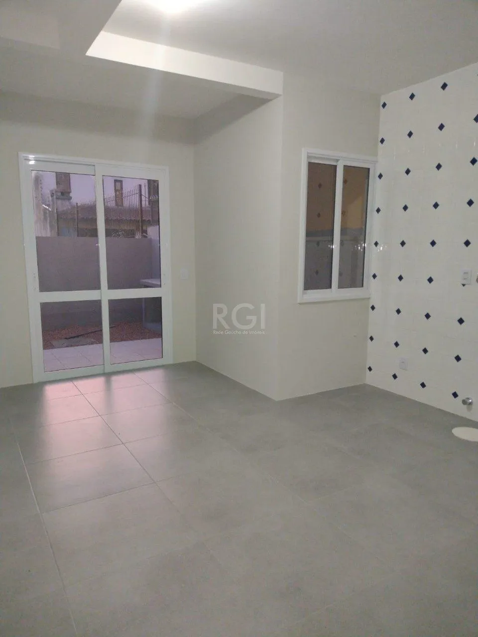 Imagem Casa para Venda - 122.96m², 3 dormitórios, sendo 1 suites, 2 vagas - Guarujá