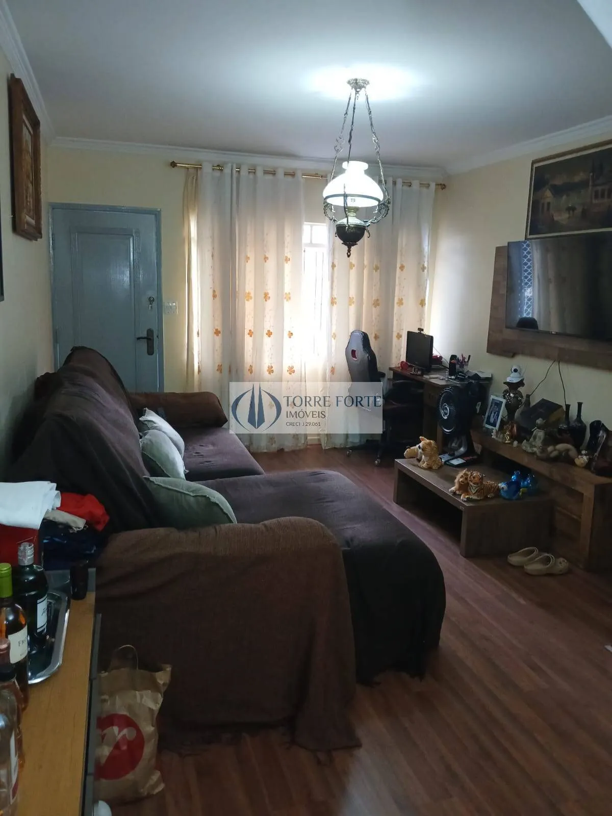 Imagem Ótimo sobrado com 140 m² 3 dormitórios 4 vagas de garagem no Jd. São Paulo
