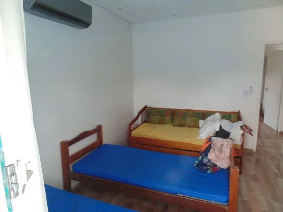 Imagem Casa com 3 dormitórios à venda, 142 m² por R$ 700.000,00 - Maracanã - Praia Grande/SP
