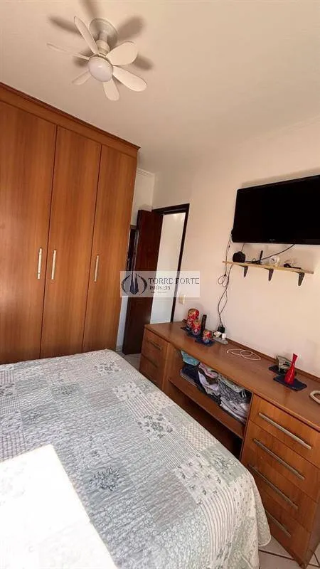 Imagem Apartamento com 3 dormitorio 1 vaga no Jardim Santa Terezinha.