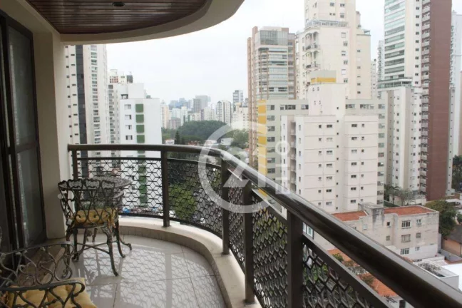 Imagem Na melhor rua de Moema, 159m², 4 suítes