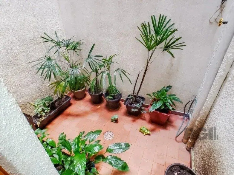 Imagem Apartamento Térreo com 02 dormitórios Na cidade Baixa em Porto Alegre/RS