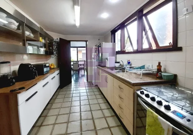 Imagem Casas / Padrão na cidade de Guarujá